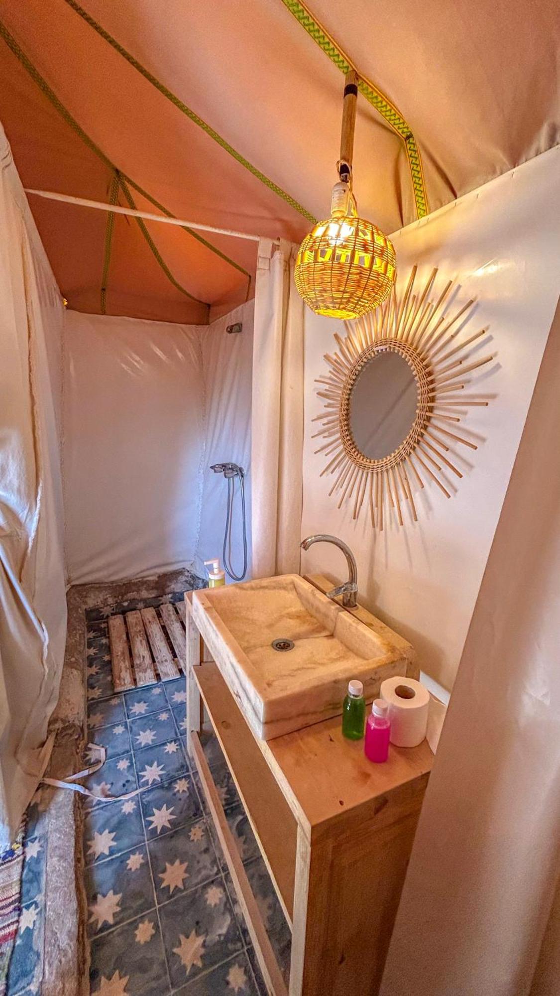 Отель Jardin Kotori Luxury Camp Мерзуга Экстерьер фото